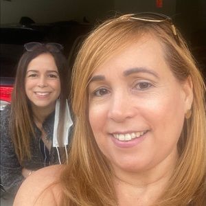 Meet your Posher, Iris